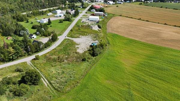 X Route 46, Saint-Édouard-de-Fabre — photo 1
