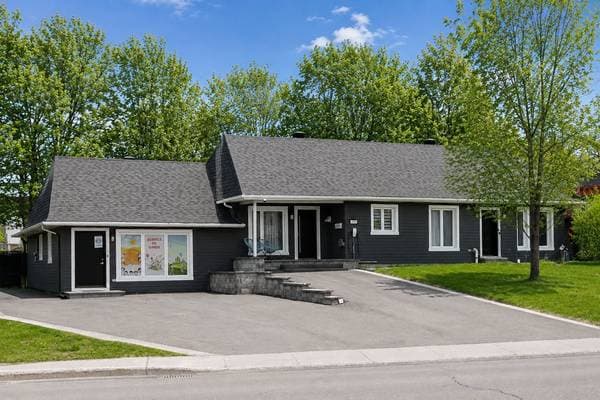 2525 Boul. Louis-XIV, Québec (Beauport) — photo 2
