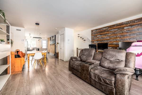 7560 Boul. Wilfrid-Hamel #C, Québec (Sainte-Foy/Sillery/Cap-Rouge) — photo 11