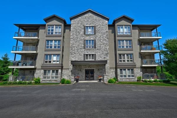 120 Rue du Pavillon #303, Gatineau (Aylmer) — photo 1
