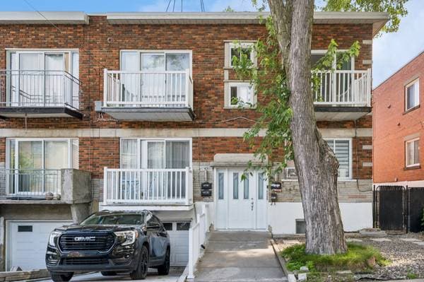 quadruplex — 10721 -10725 Av. de Belleville, Montréal (Montréal-Nord)
