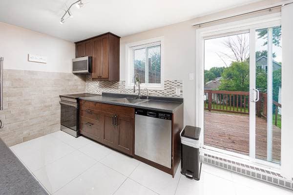 1050 Boul. Arthur-Sauvé, Laval (Laval-Ouest) — photo 16