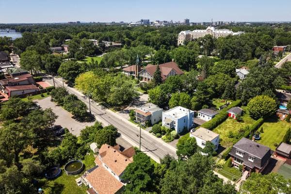 119 -121 Boul. des Prairies, Laval (Laval-des-Rapides) — photo 20