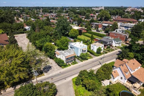 119 -121 Boul. des Prairies, Laval (Laval-des-Rapides) — photo 3