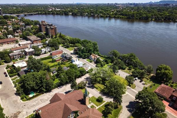 119 -121 Boul. des Prairies, Laval (Laval-des-Rapides) — photo 23