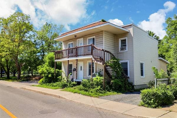 119 -121 Boul. des Prairies, Laval (Laval-des-Rapides) — photo 25