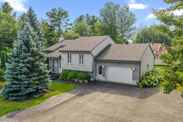 24 Rue des Mélèzes, Saint-Lin/Laurentides — photo 2