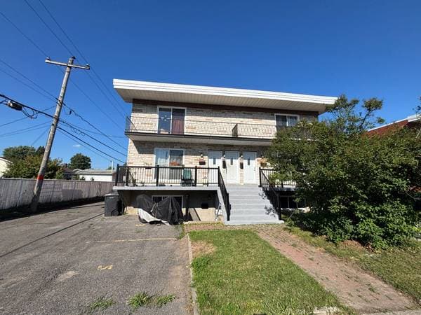 3043 -3053 Rue Masson, Longueuil (le Vieux-Longueuil) — photo 1