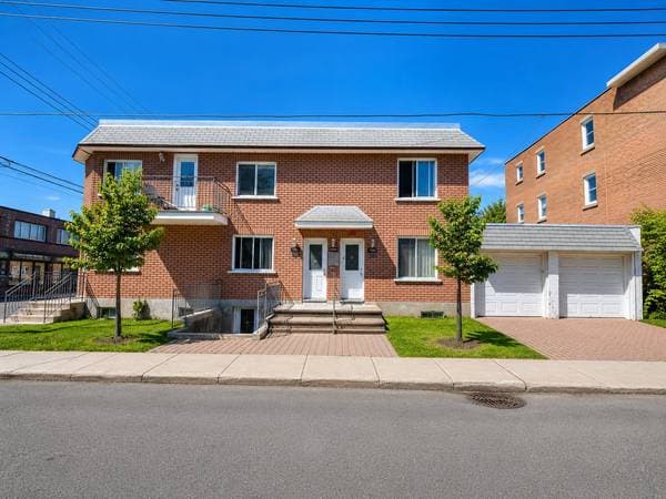 quadruplex — 4889 Rue de Charleroi, Montréal (Montréal-Nord)