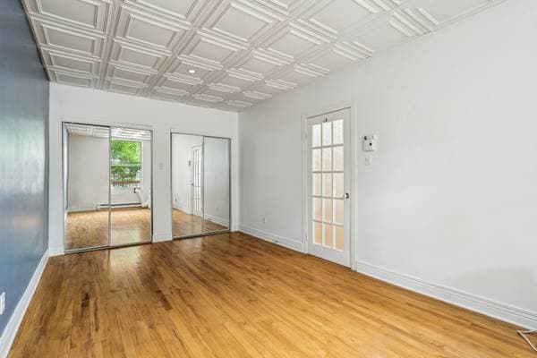 5534 Rue St-Denis, Montréal (le Plateau-Mont-Royal) — photo 17