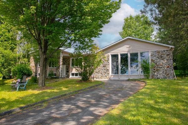 1240 Rue Merry N., Magog — photo 1