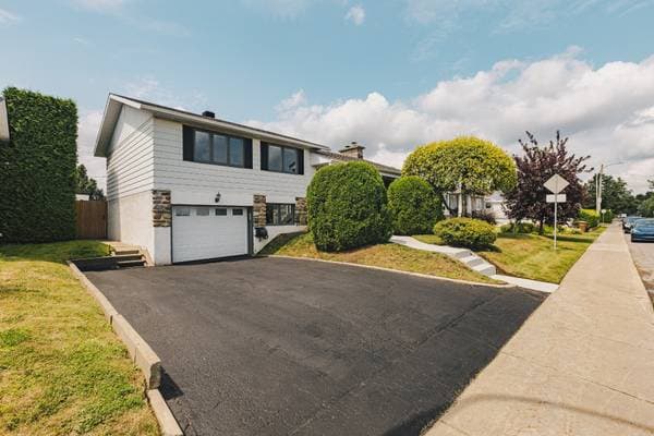 201 Rue Roseval, Laval (Sainte-Rose) — photo 3