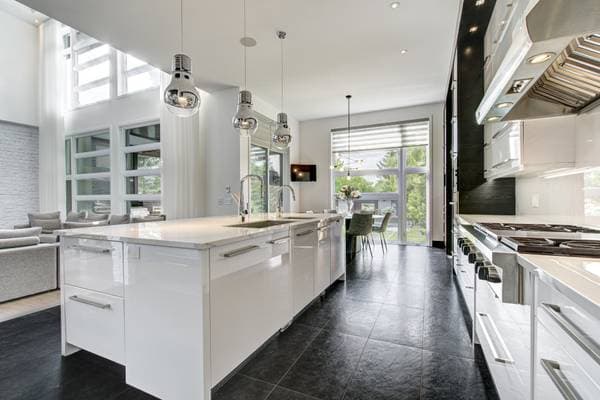 697 Rue des Châtaigniers, Boucherville — photo 10