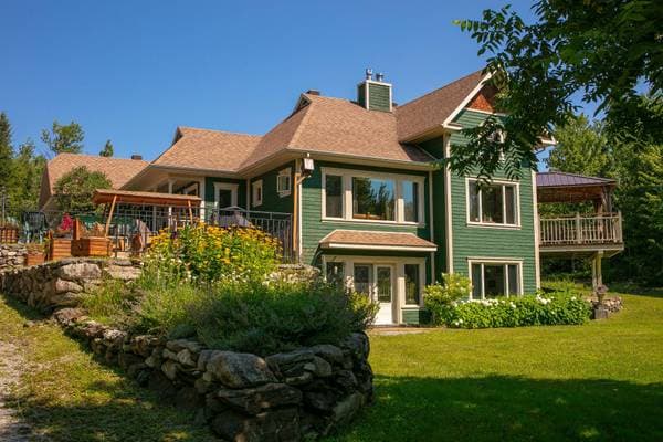 house — 254 Rue Miquelon, Saint-Camille