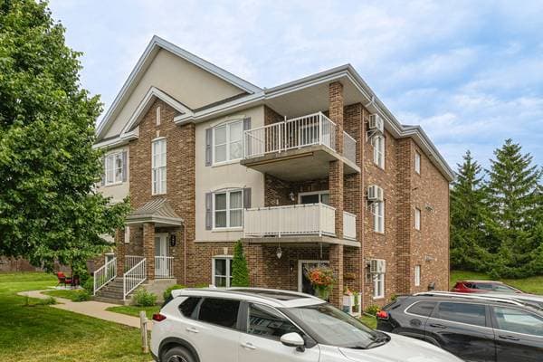 1451 Boul. Brassard #101, Chambly — photo 2