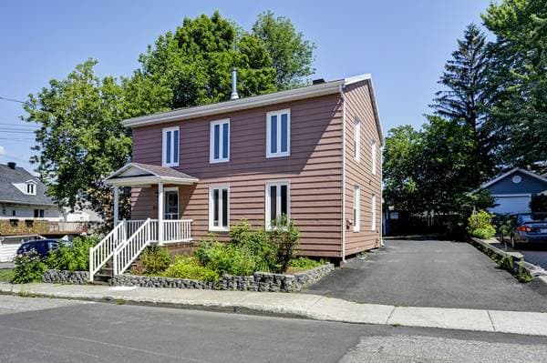 house — 65 -67 Rue St-Antoine, Lévis (Desjardins)