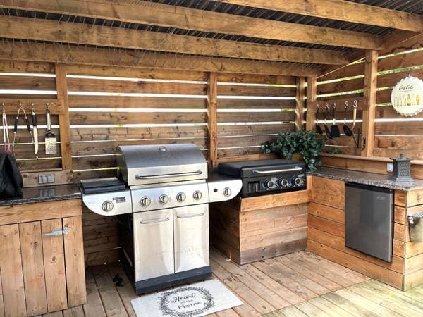 2240 Rue Park, Longueuil (Saint-Hubert) — photo 1