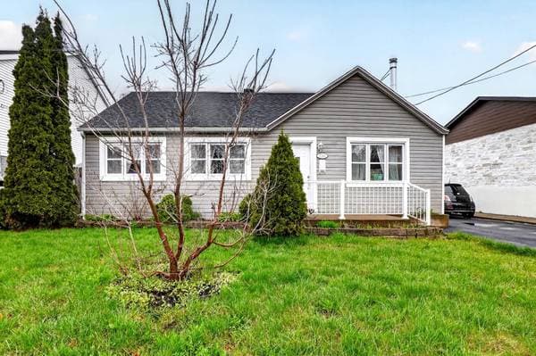 2240 Rue Park, Longueuil (Saint-Hubert) — photo 4