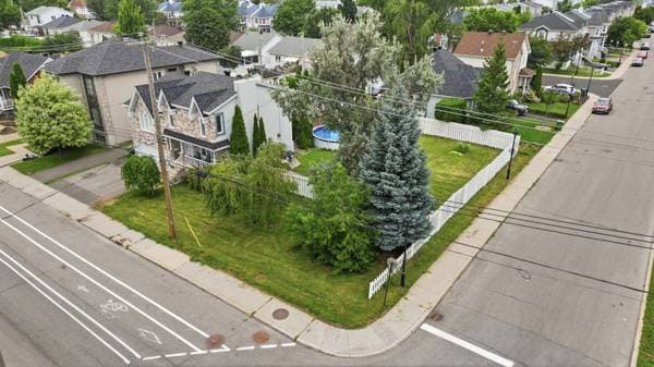 land — 81e Avenue (P.-a.-T.), Montréal (Rivière-des-Prairies/Pointe-aux-Trembles)