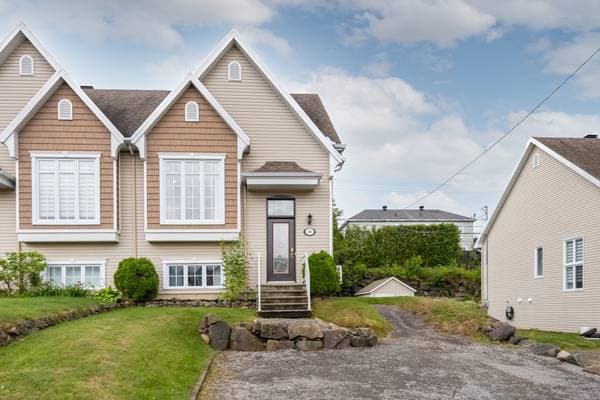 house — 45 Rue des Hémérocalles, Sainte-Brigitte-de-Laval
