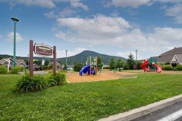 45 Rue des Hémérocalles, Sainte-Brigitte-de-Laval — photo 40