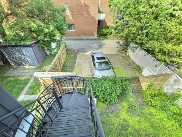 8909 Av. Henri-Julien, Montréal (Ahuntsic-Cartierville) — photo 4