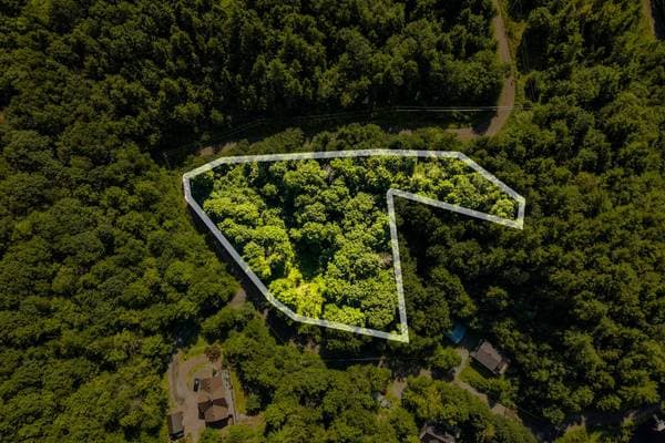 land — Rue Ringo, Grenville-sur-la-Rouge