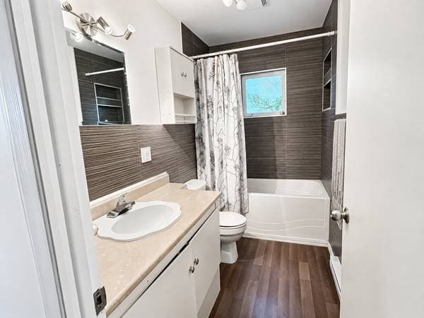 1041 -1043 Rue du Parc, Rimouski — photo 9