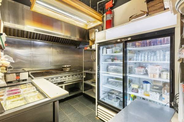1633 Rue St-Denis, Montréal (Ville-Marie) — photo 9