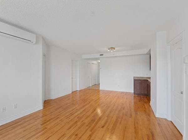 2110 Rue Caroline-Béique #402, Montréal (Ahuntsic-Cartierville) — photo 11