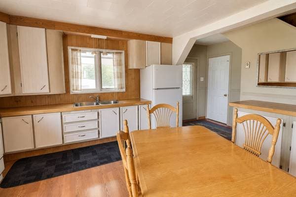 23 Rue Principale O., La Trinité-des-Monts — photo 3