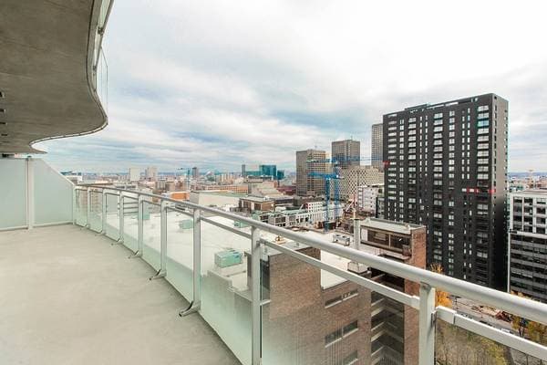 405 Rue de la Concorde #1704, Montréal (Ville-Marie) — photo 1