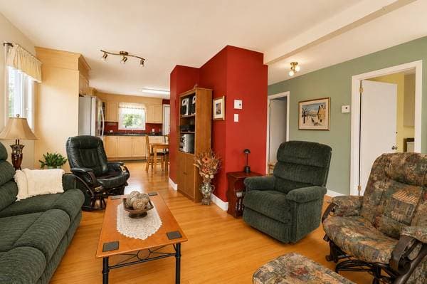 84 -86 Av. Rioux, Mont-Joli — photo 5