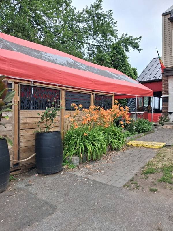 1717 Av. Bourgogne, Chambly — photo 2