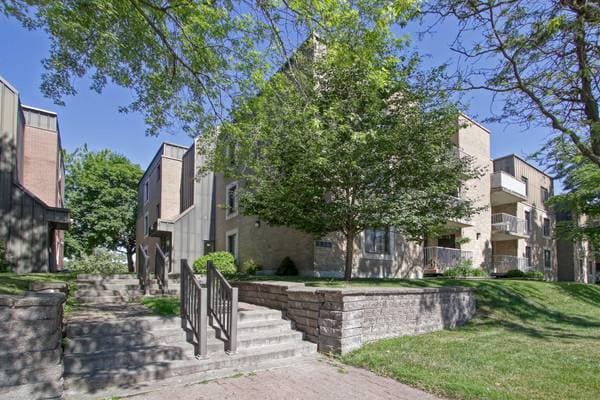 8325 Rue Sherbrooke E. #9, Montréal (Mercier/Hochelaga-Maisonneuve) — photo 1