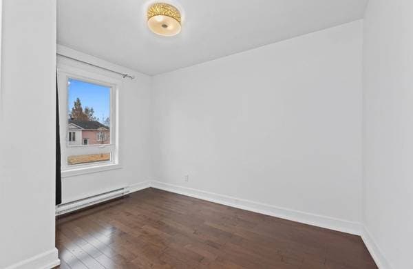 5085 Rue des Frênes, Sainte-Catherine — photo 14