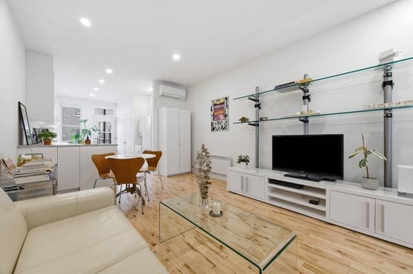 1470 Av. Laurier E., Montréal (le Plateau-Mont-Royal) — photo 12