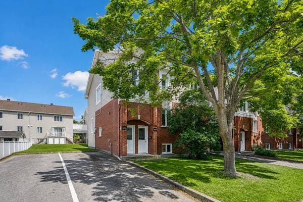 1820 Av. de la Famille #3, Québec (Sainte-Foy/Sillery/Cap-Rouge) — photo 2