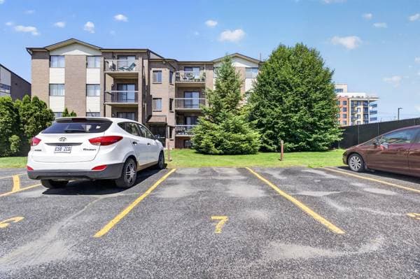 2335 Boul. Gaétan-Boucher #302, Longueuil (Saint-Hubert) — photo 16