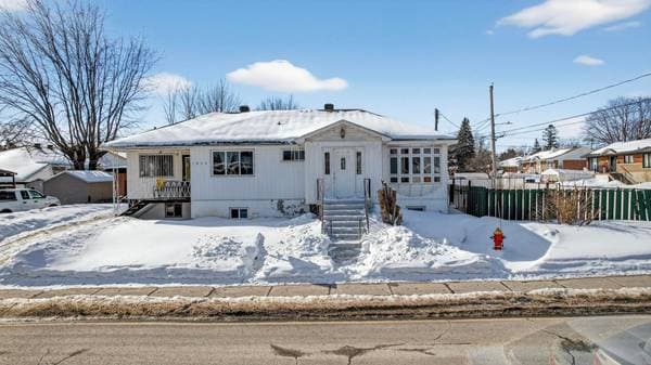 1024 Av. Belleville, Laval (Saint-Vincent-de-Paul) — photo 9