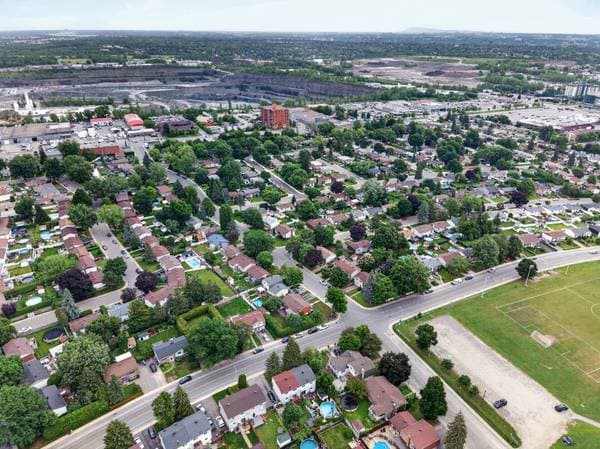 245 Rue Richard, Laval (Chomedey) — photo 47