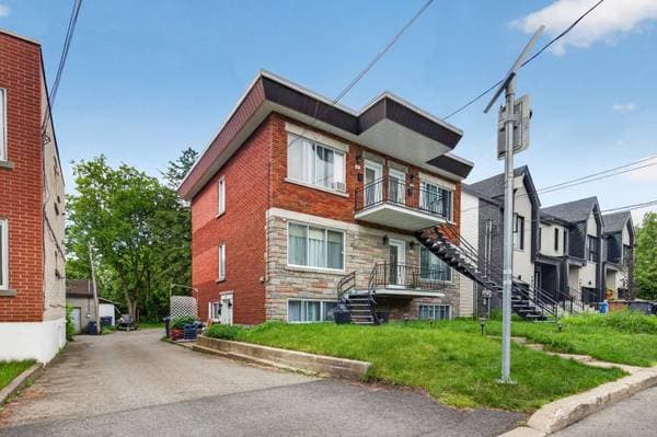 80 -86 Av. Léo-Lacombe, Laval (Laval-des-Rapides) — photo 23