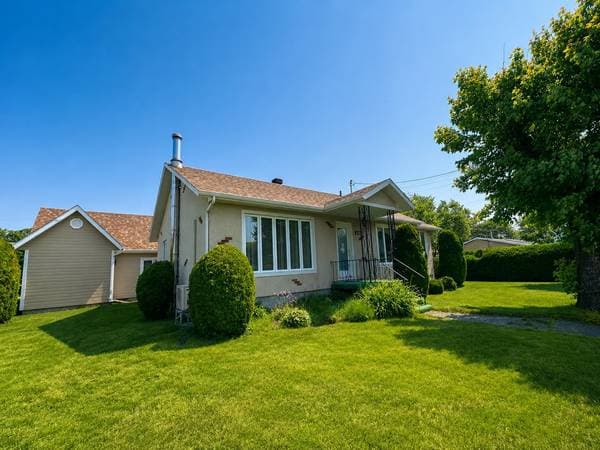 1441 Rue Allie, Mont-Joli — photo 2