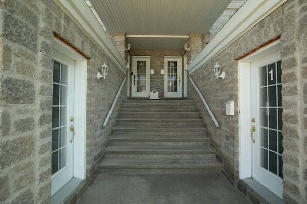 3922 Boul. Ste-Rose #2, Laval (Laval-Ouest) — photo 33