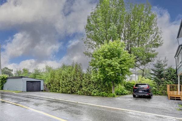 9548 Av. Royale, Sainte-Anne-de-Beaupré — photo 2
