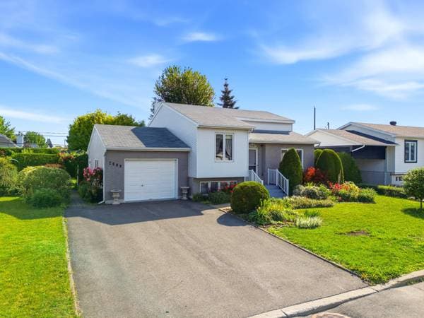 house — 2080 Av. Vézina, Saint-Hyacinthe