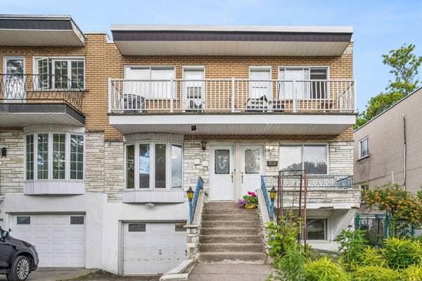plex — 10570 -10574 Rue André-Jobin, Montréal (Ahuntsic-Cartierville)