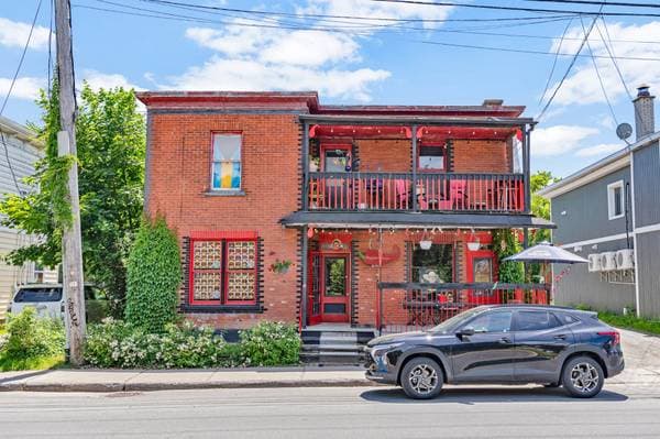 commercial — 26 -26B Rue St-Jean-Baptiste E., Rigaud