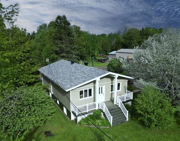 156 Route du Parc, Saint-Elzéar — photo 1