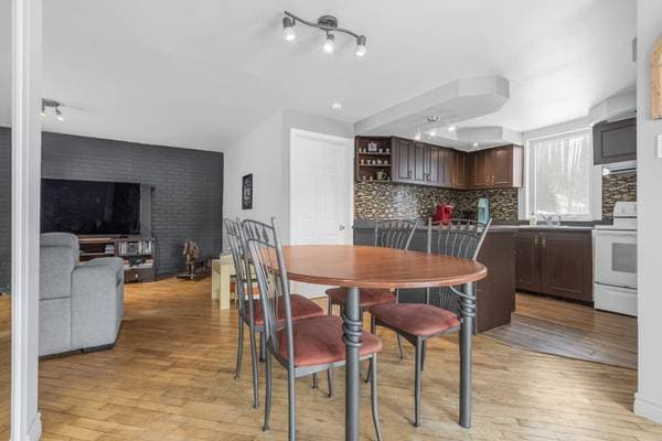 71 Av. Ste-Brigitte, Sainte-Brigitte-de-Laval — photo 4